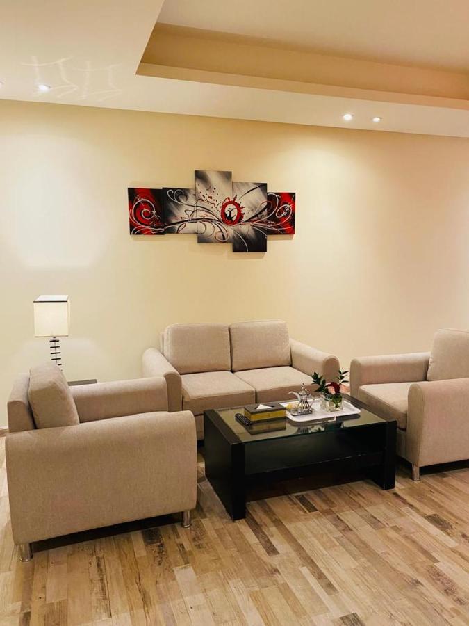 Thwary Hotel Suites Riadh Exterior foto