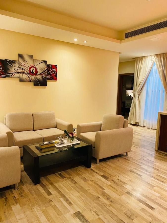 Thwary Hotel Suites Riadh Exterior foto