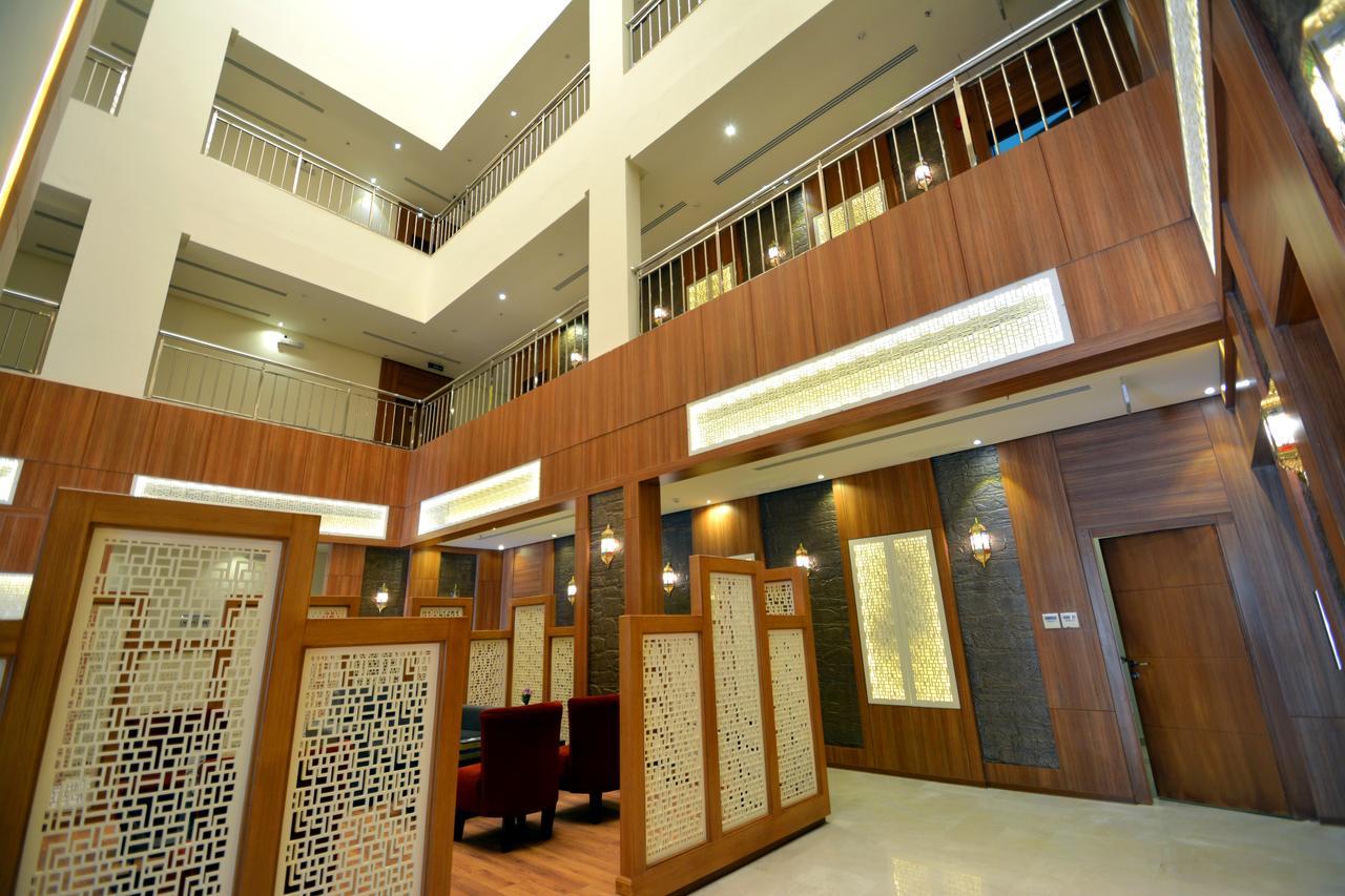 Thwary Hotel Suites Riadh Exterior foto